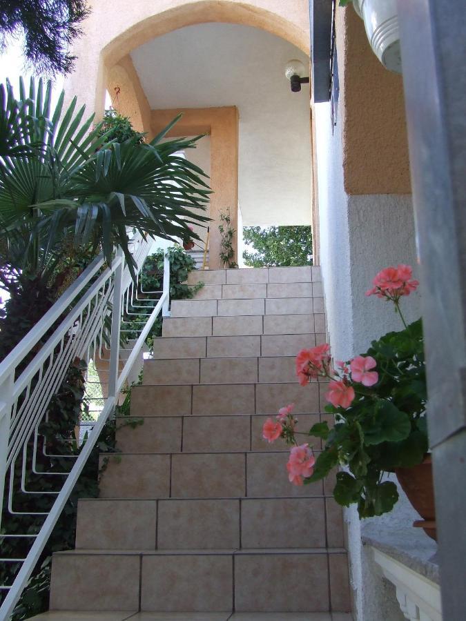 Apartmani Tena Selce Exterior foto