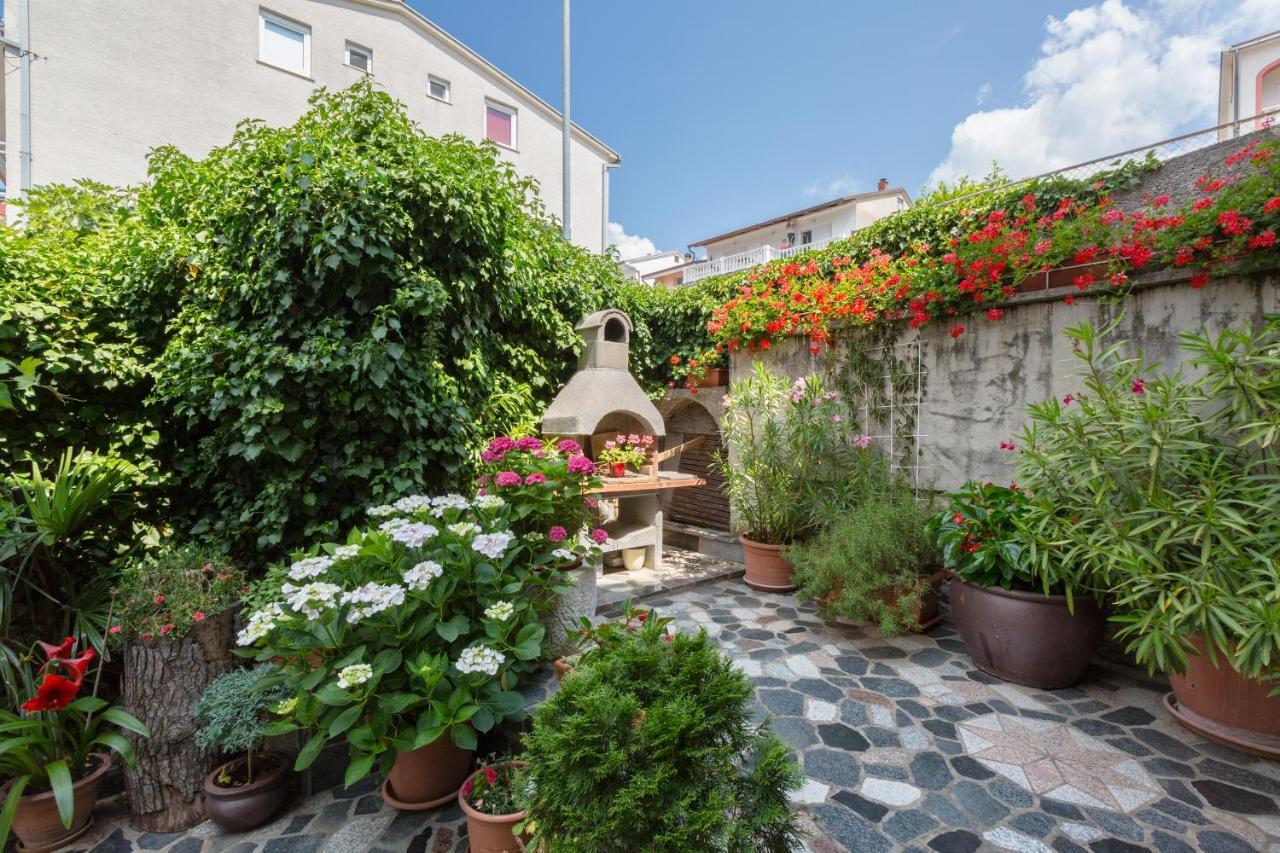Apartmani Tena Selce Exterior foto
