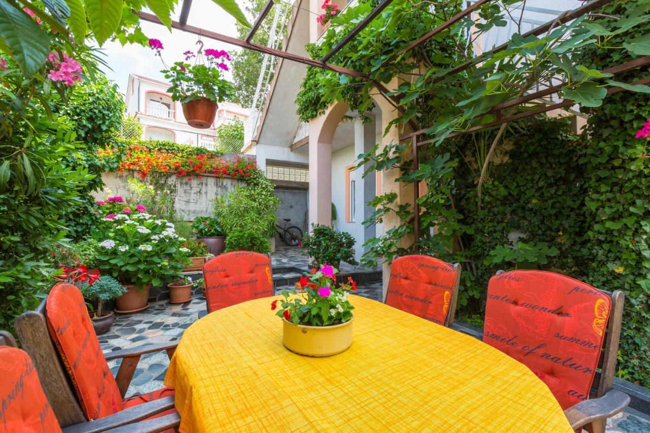 Apartmani Tena Selce Exterior foto